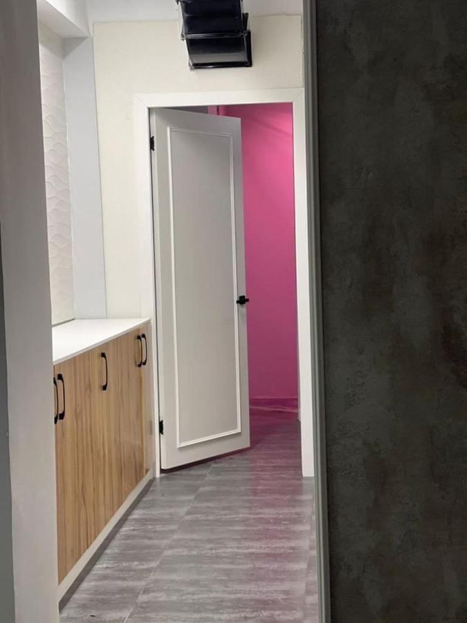 Hostel Del Luna Αλμάτι Εξωτερικό φωτογραφία