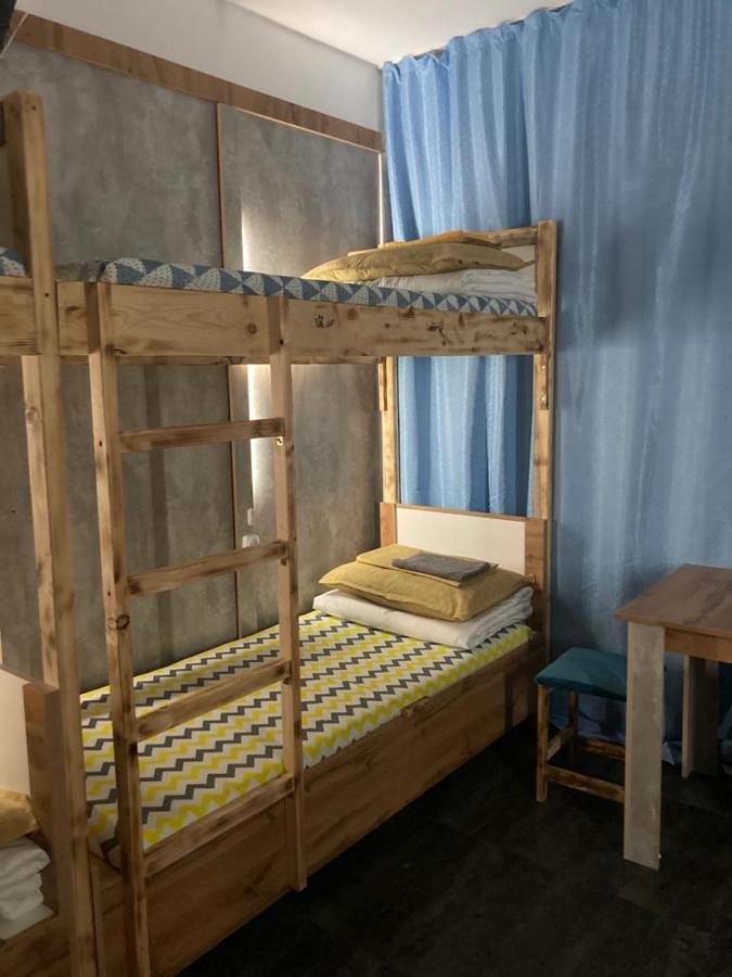 Hostel Del Luna Αλμάτι Εξωτερικό φωτογραφία